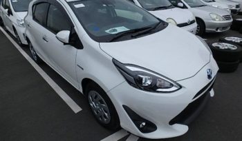 Toyota AQUA Stylish Black 2019 full